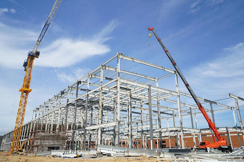 Steel-Fabrications on under construction building